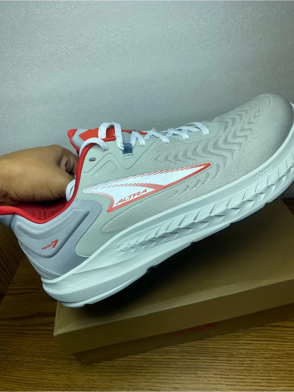 Altra Torin 7 Gray Red Men’s Size 12 Athletic Running Walking Shoes Sneakers New